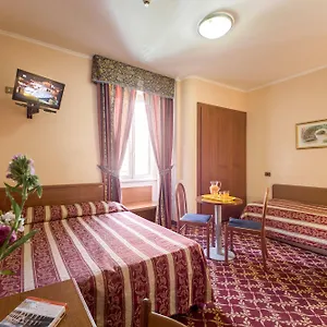 Bed & Breakfast Buonarroti, Rome